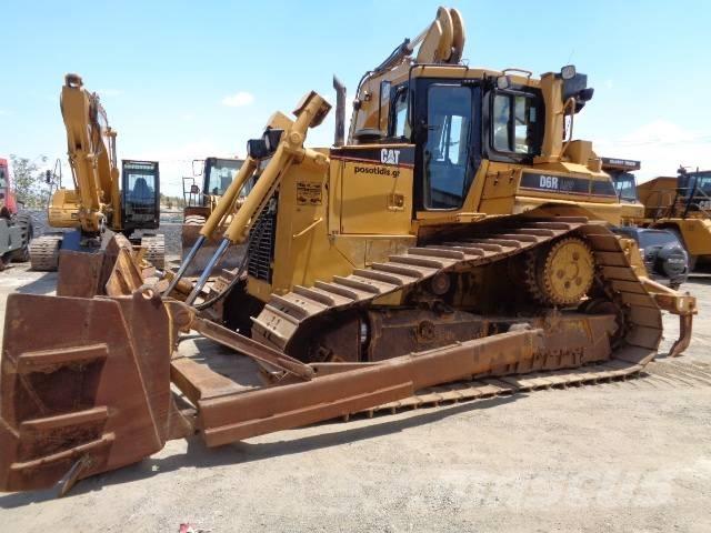CAT D 6 R II Гусеничні бульдозери