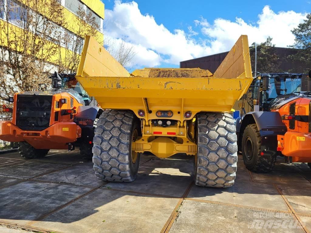 Bell B30E 4x4 Зчленовані самоскиди