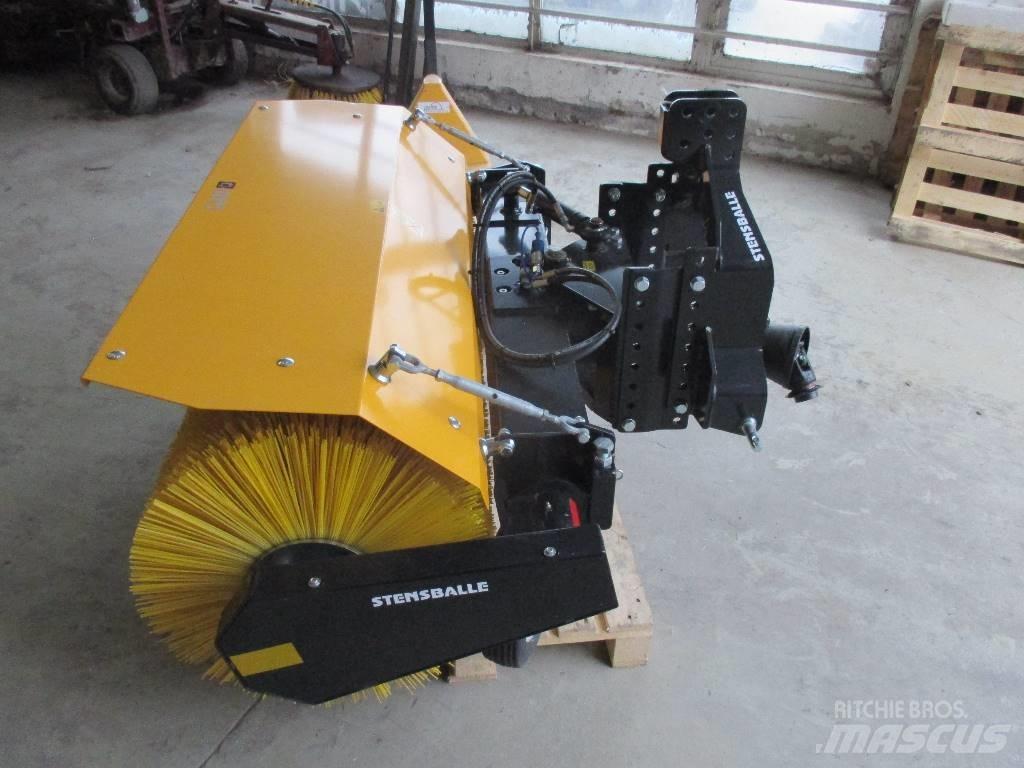 GMR FF 1500 MA Підмітальні машини