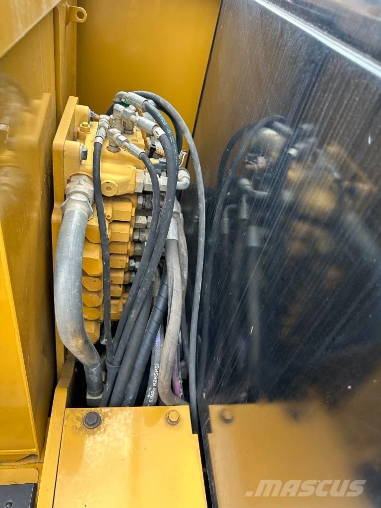 CAT 306 Міні-екскаватори < 7т