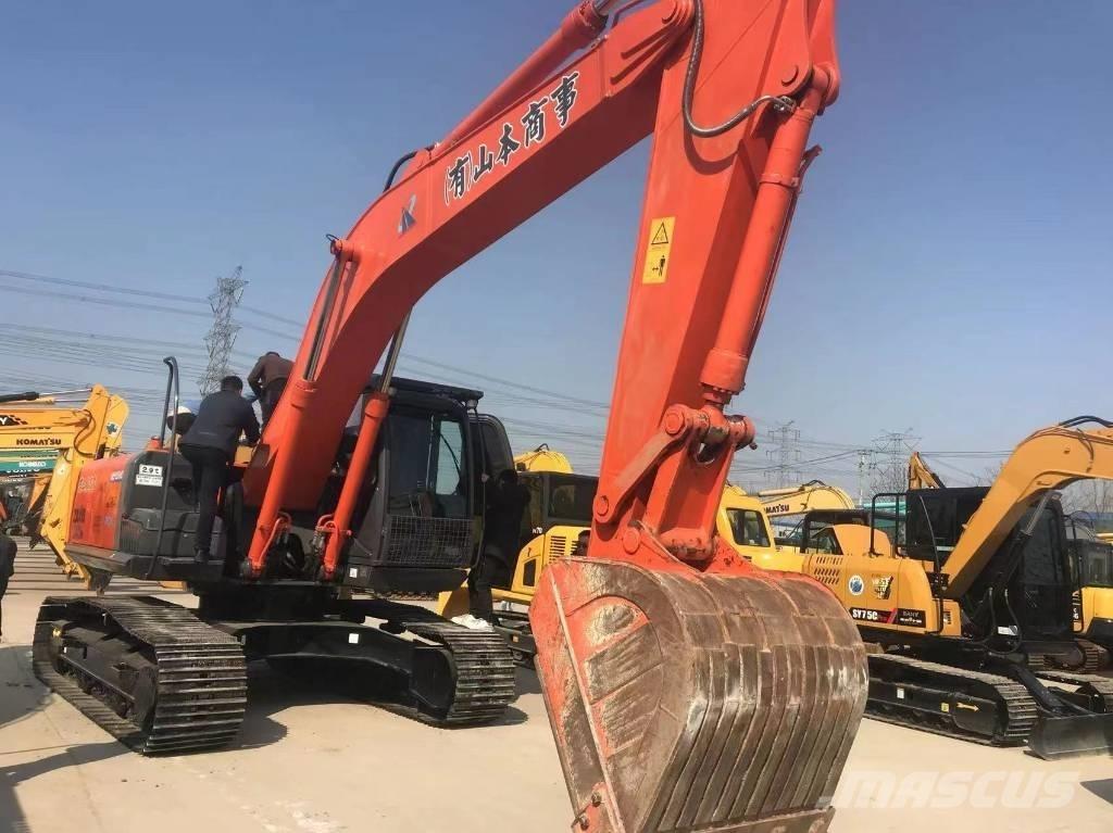 Hitachi 240-3 Гусеничні екскаватори