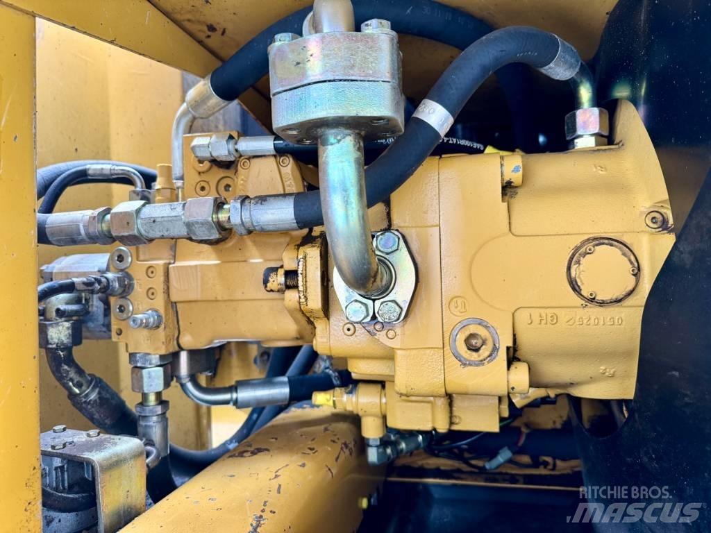 CAT M 316 C Колісні екскаватори