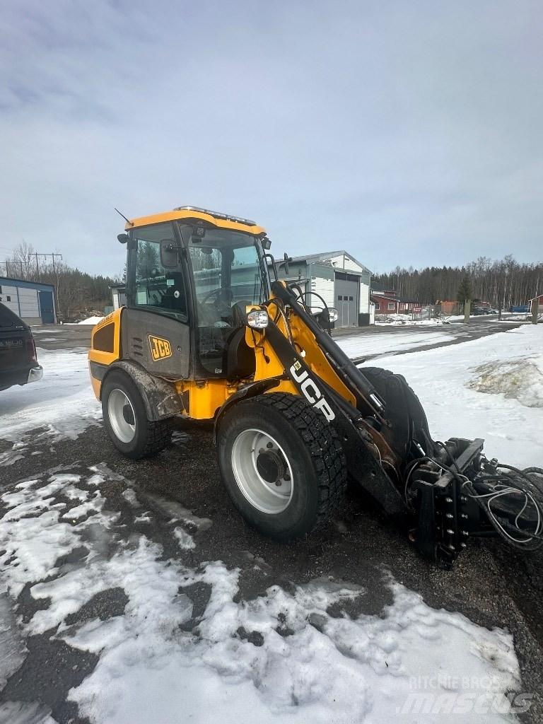 JCB 406 Фронтальні навантажувачі