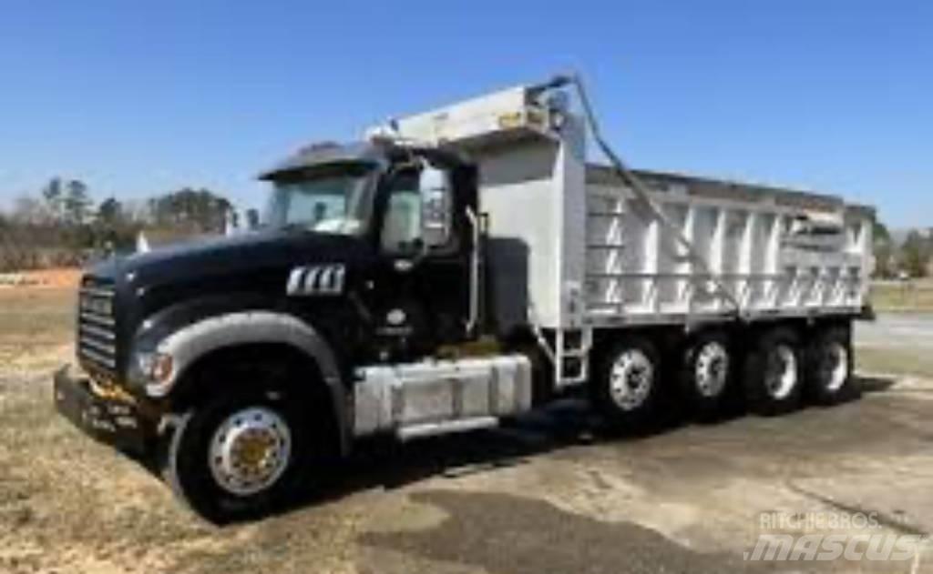 Mack GU 713 Самоскиди