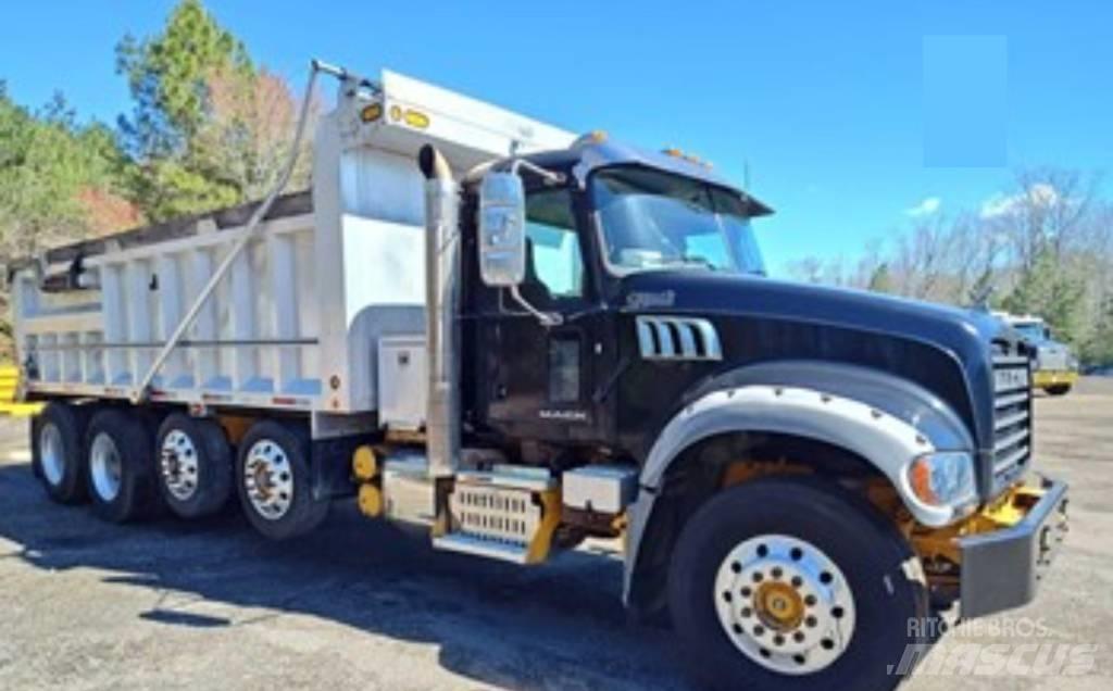 Mack GU 713 Самоскиди