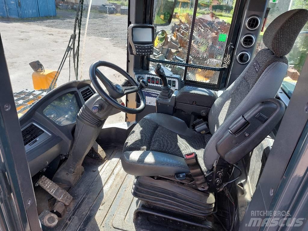 Hyundai HL 960 Фронтальні навантажувачі