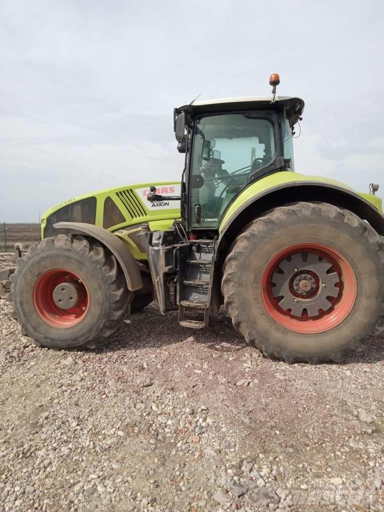 CLAAS Axion 940 SCR Трактори