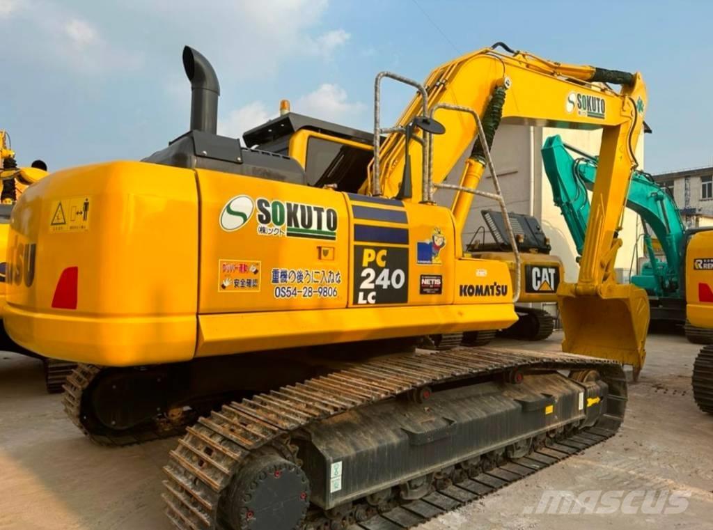 Komatsu PC 240 Гусеничні екскаватори