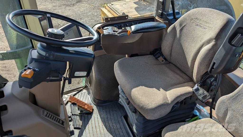 John Deere 8530 Трактори