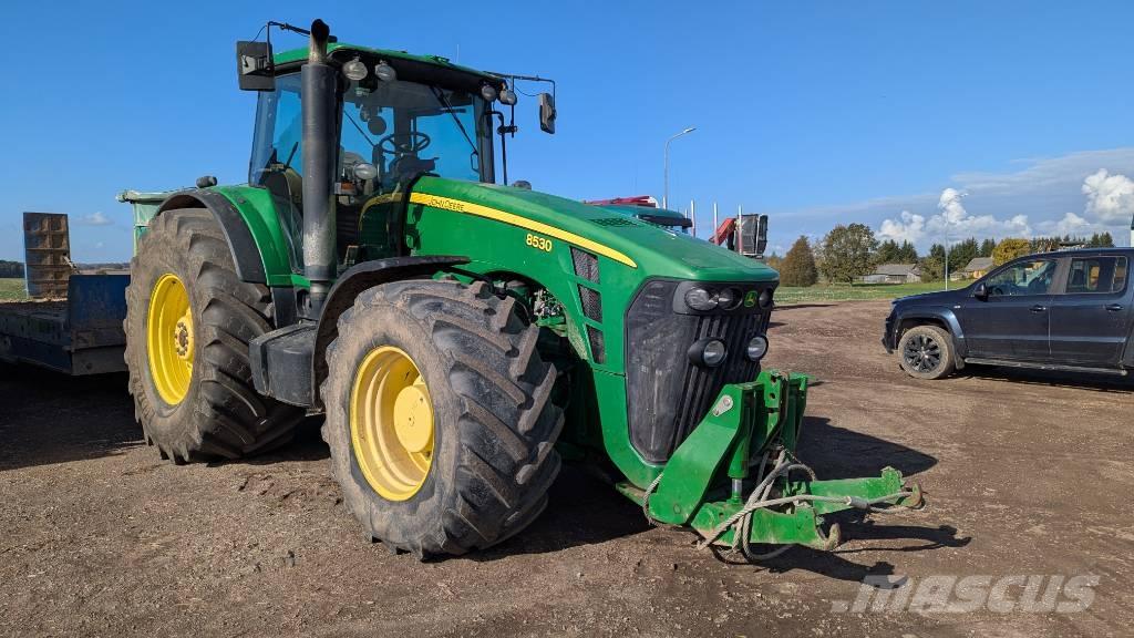 John Deere 8530 Трактори