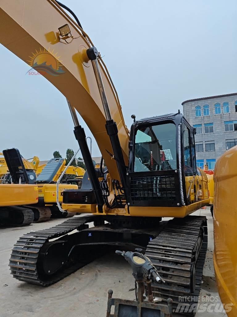 CAT 330 D2L Гусеничні екскаватори