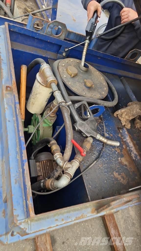  tolsma brandstoftank Інші крани