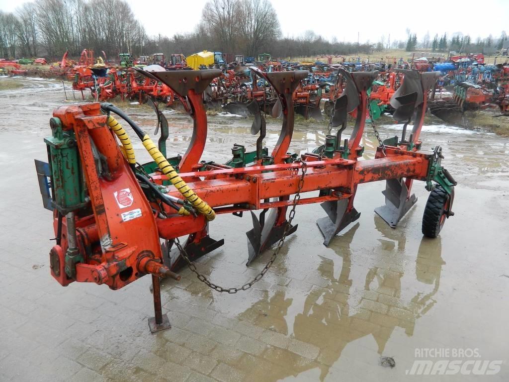 Kverneland E8 Реверсивні плуги