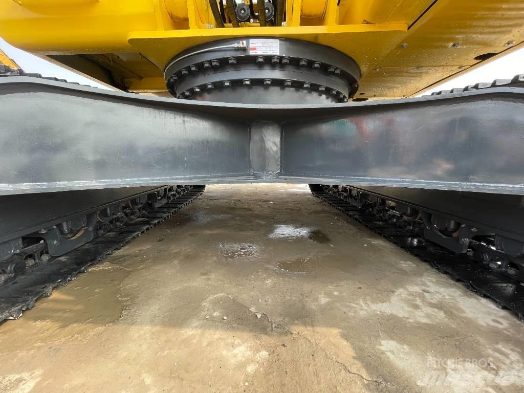 Komatsu PC220-8 Гусеничні екскаватори