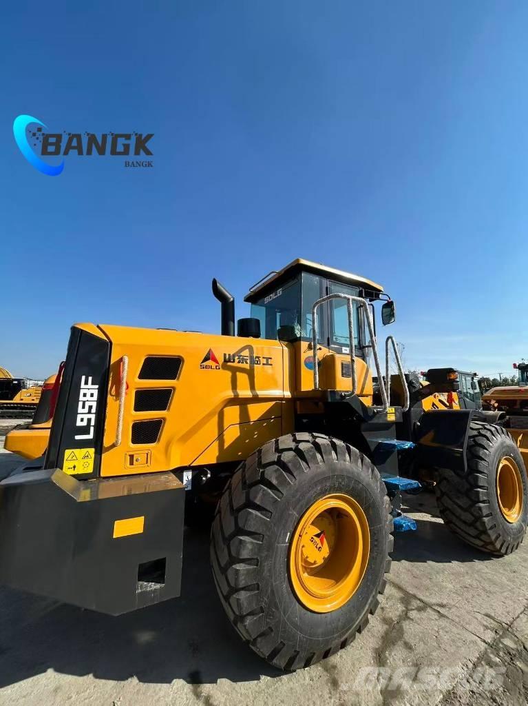 SDLG L 958 F Фронтальні навантажувачі