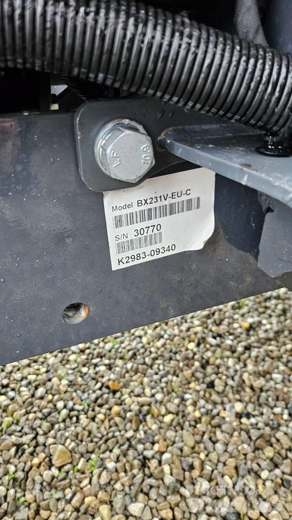 Kubota BX 231 D-C Трактори