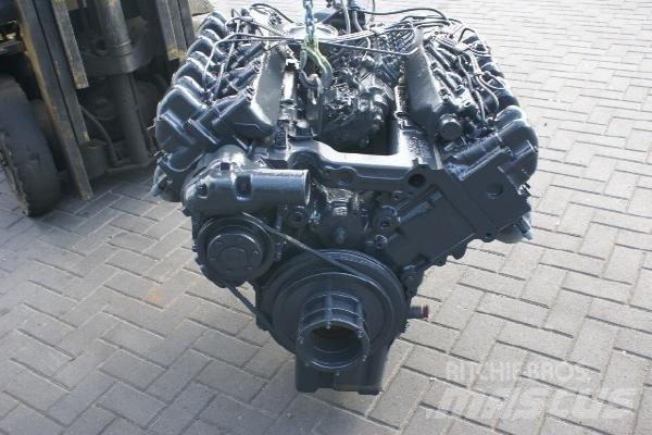 Mercedes-Benz OM 422 Двигуни