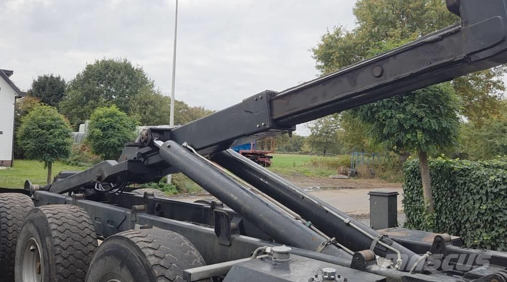 Pronar T386 Гакові причепи