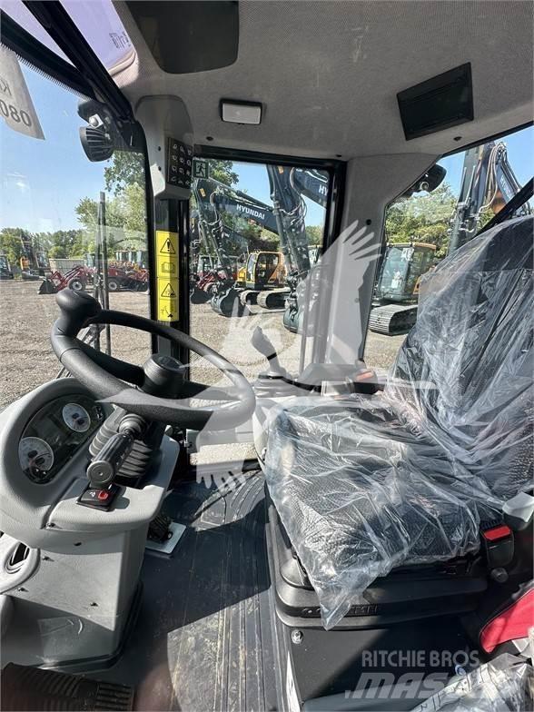 Yanmar V8 Фронтальні навантажувачі