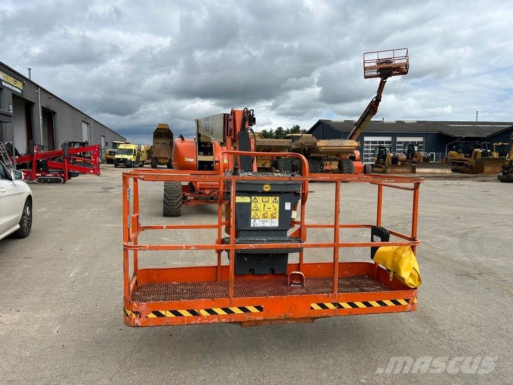 JLG 860 SJ Телескопічні підйомники