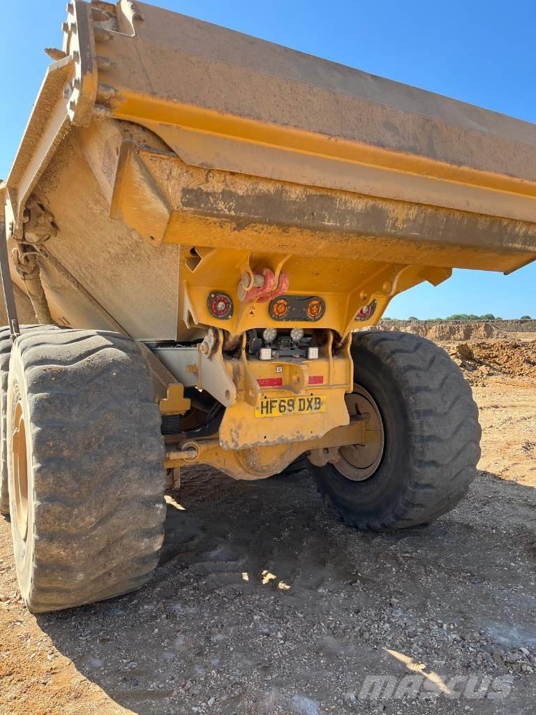 Bell B 25 E Зчленовані самоскиди