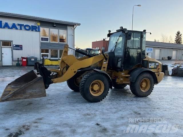 CAT 908H Фронтальні навантажувачі