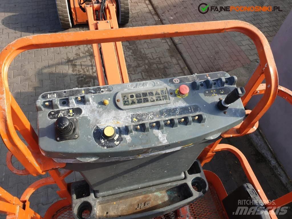 JLG E 300 AJP Колінчаті підйомники
