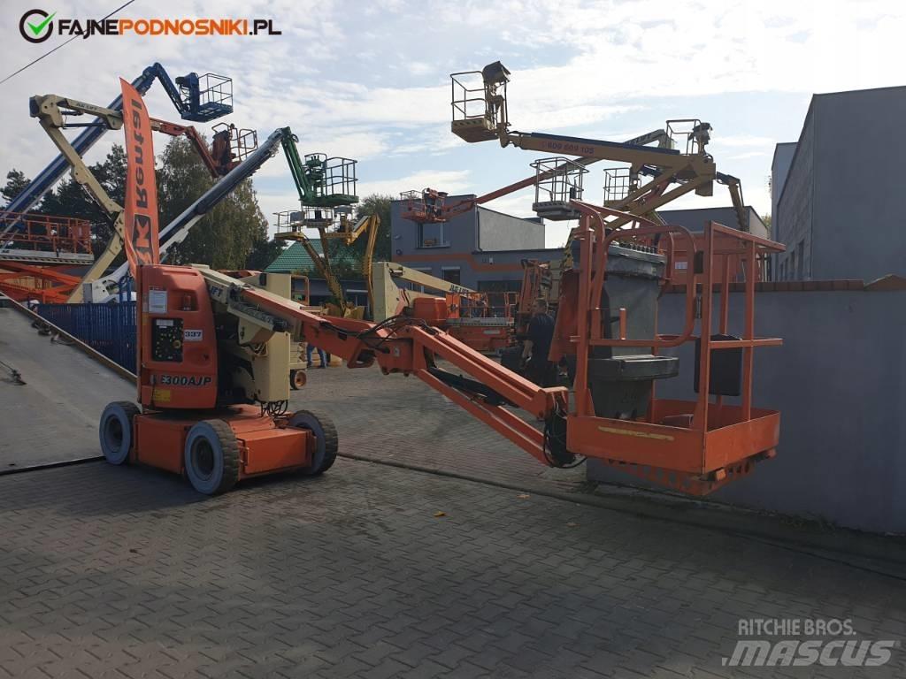 JLG E 300 AJP Колінчаті підйомники