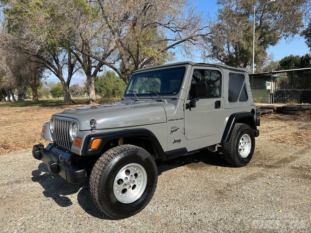 Jeep Wrangler Sport Автомобілі