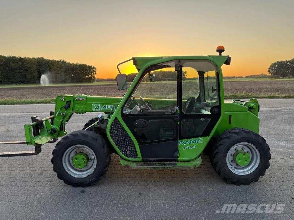 Merlo P25.6 Телескопічні навантажувачі