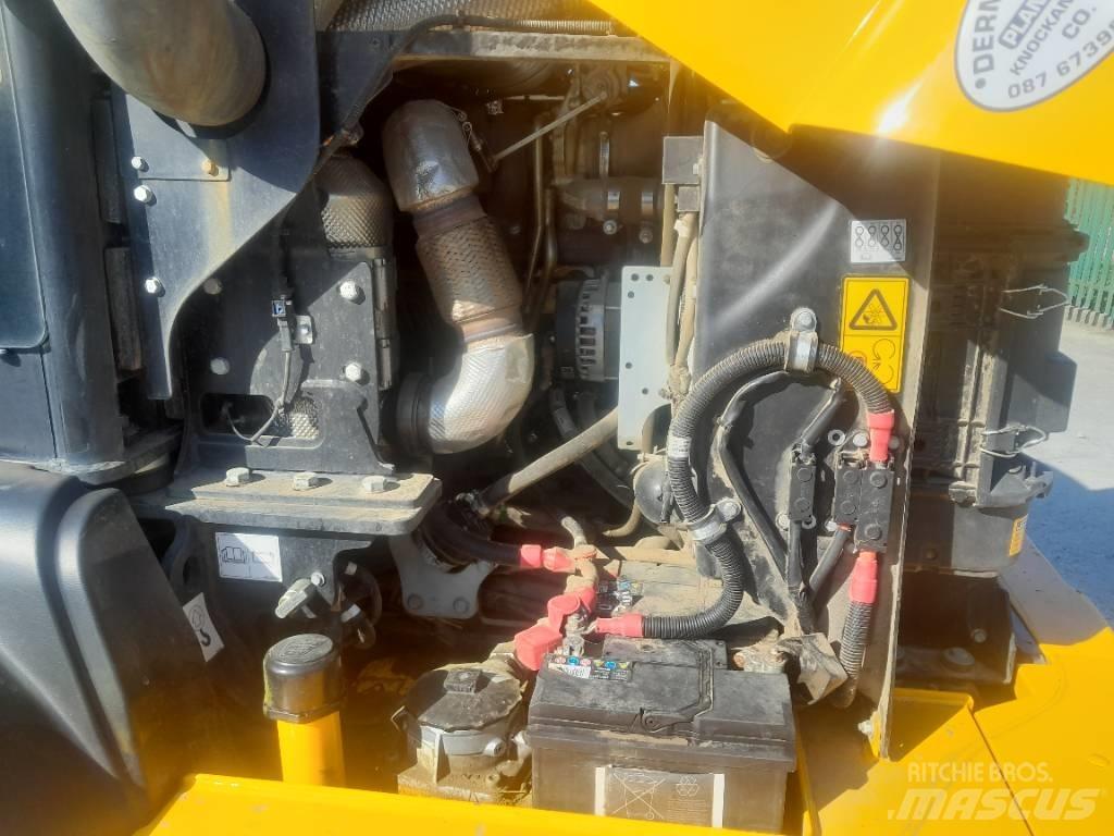 JCB TM 320 S Телескопічний навантажувач