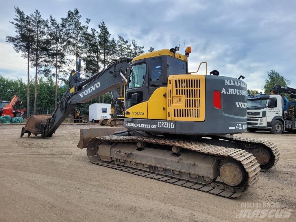 Volvo ECR 235 C L Гусеничні екскаватори