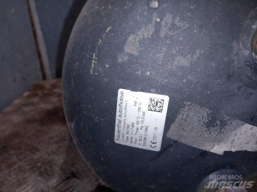 Volvo FH 12      20485245 Гальма