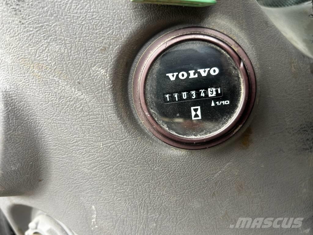 Volvo EC750EL Гусеничні екскаватори