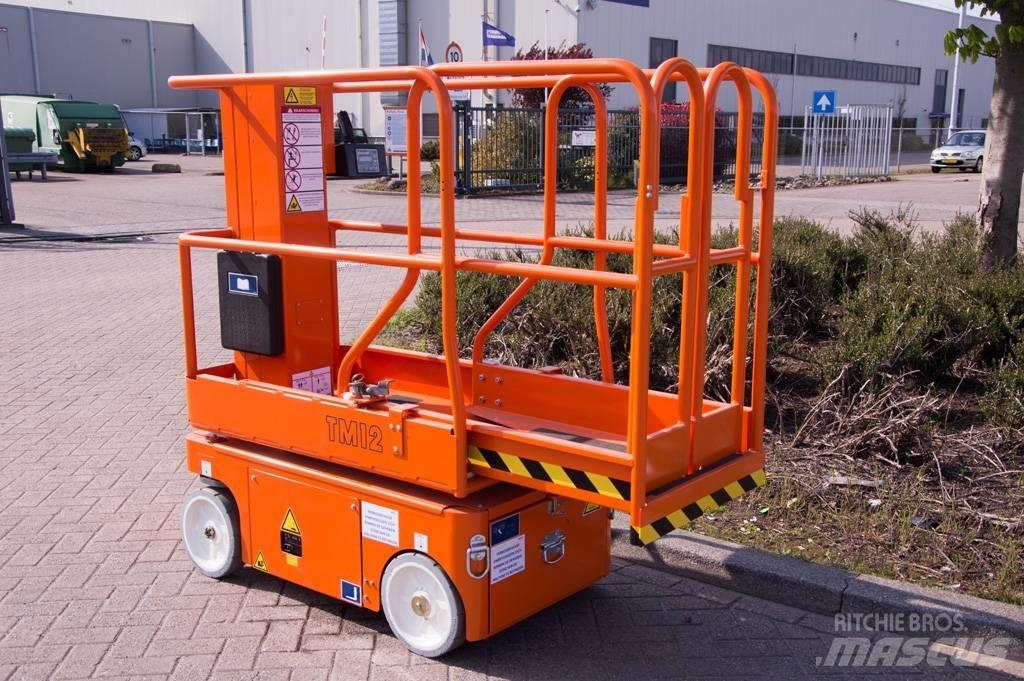Snorkel TM12 Вертикальні щоглові підйомники