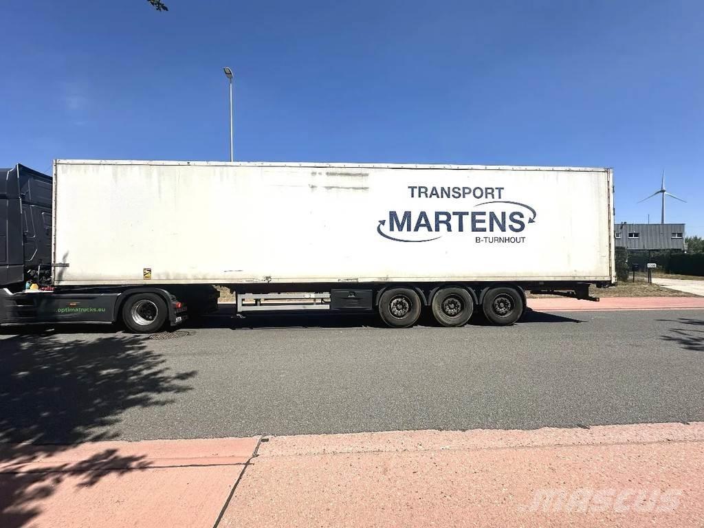 Renders 12.27 NA Напівпричепи з кузовом-фургоном