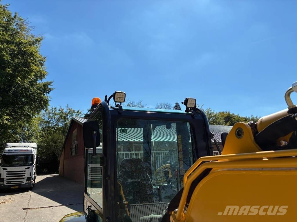 Komatsu PC26MR-5 Міні-екскаватори < 7т