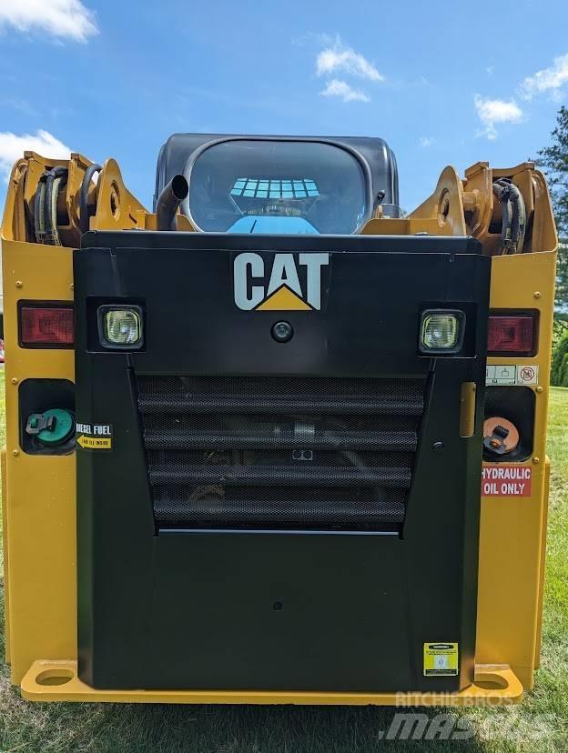 CAT 226 D Міні-навантажувачі