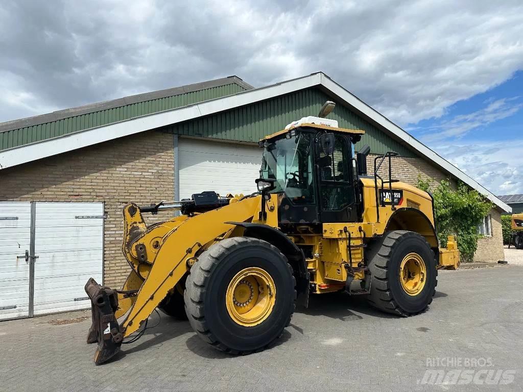 CAT 950G Фронтальні навантажувачі