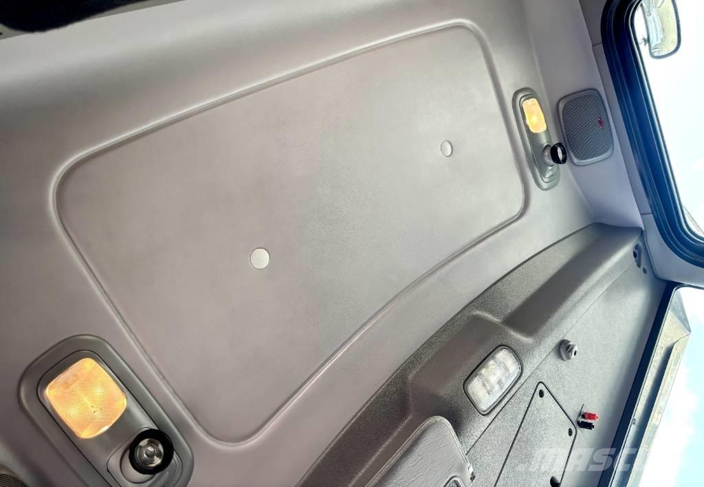 Peterbilt 389 Тягачі