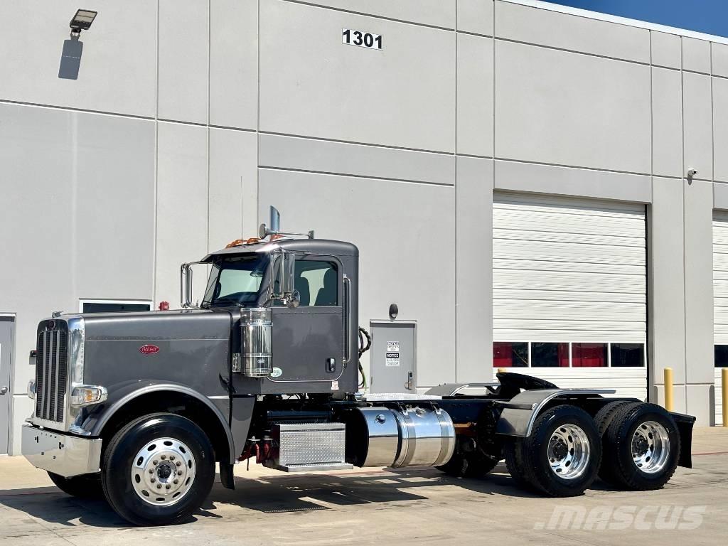 Peterbilt 389 Тягачі