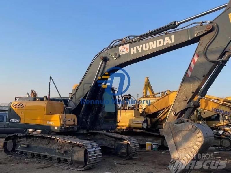 Hyundai 225VS Гусеничні екскаватори
