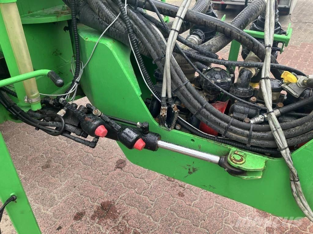 CHD D3627 Причіпні обприскувачі