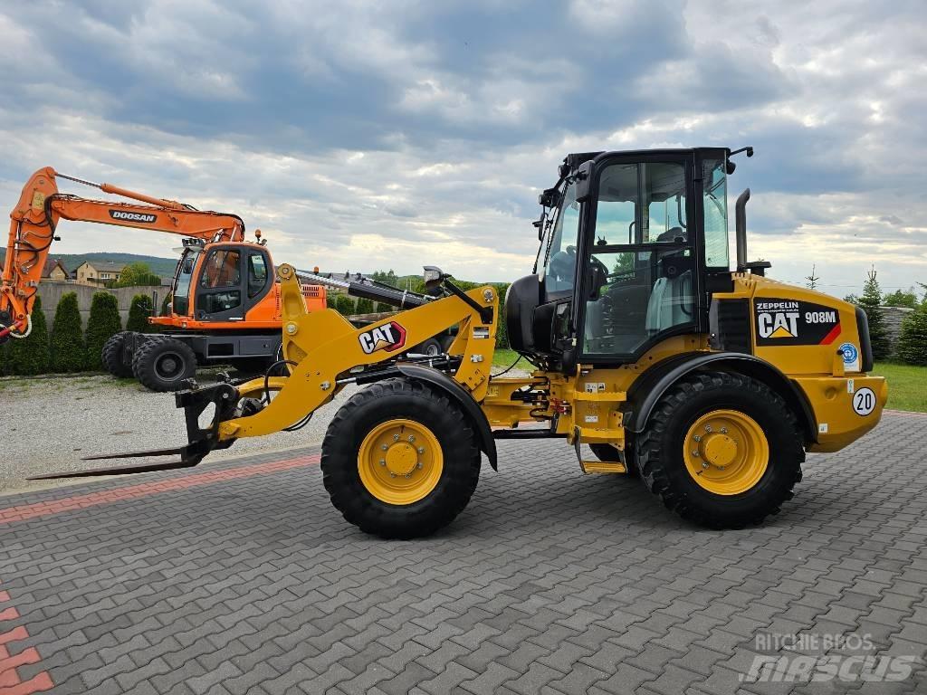 CAT 908 M Фронтальні навантажувачі