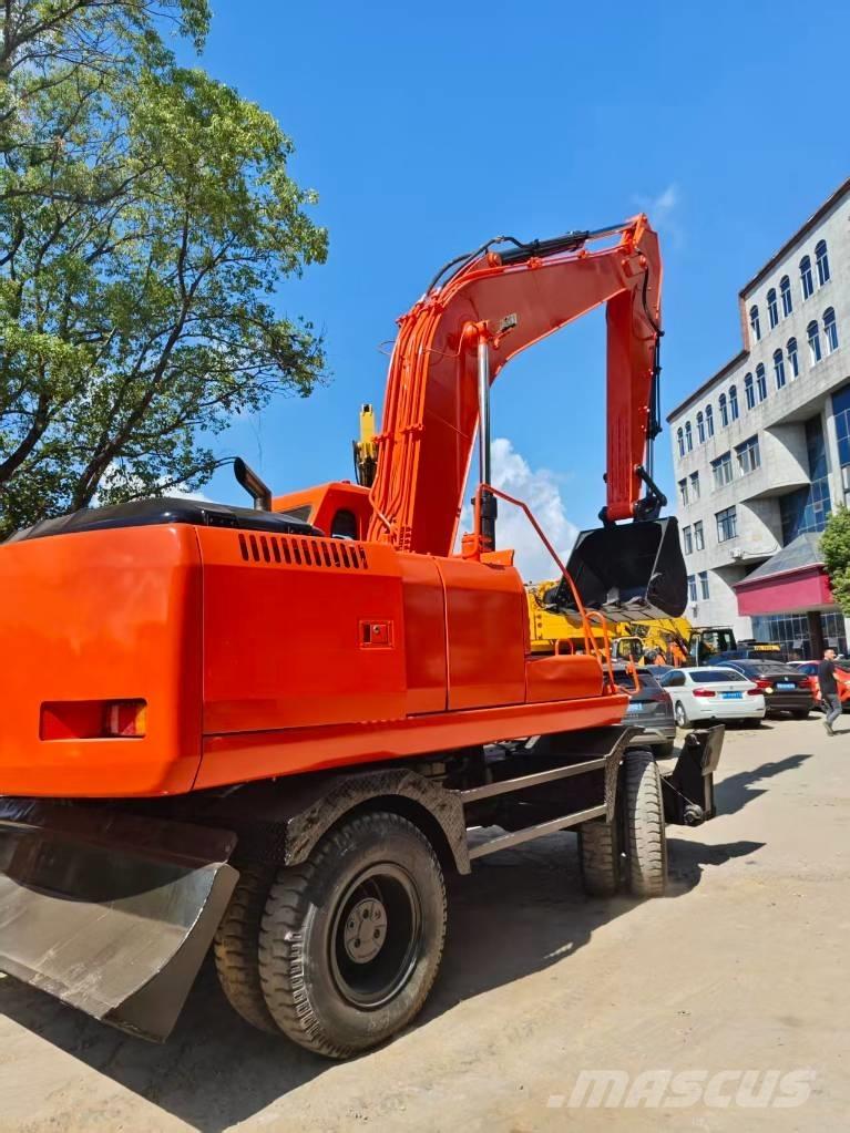 Doosan DH 210 W-7 Колісні екскаватори