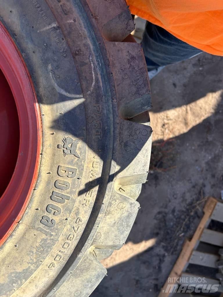 Bobcat 10x16.5 Tires Шини