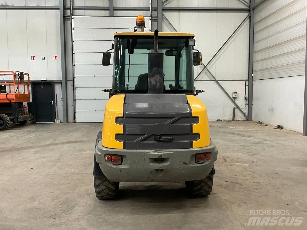 Volvo L 25 F Фронтальні навантажувачі