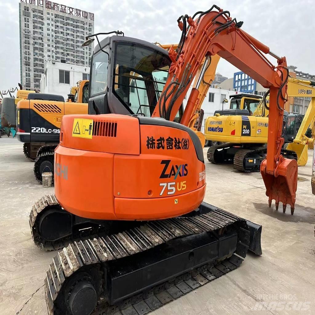 Hitachi ZX 75 Гусеничні екскаватори