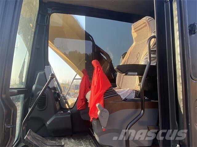 Sany SY215C Гусеничні екскаватори