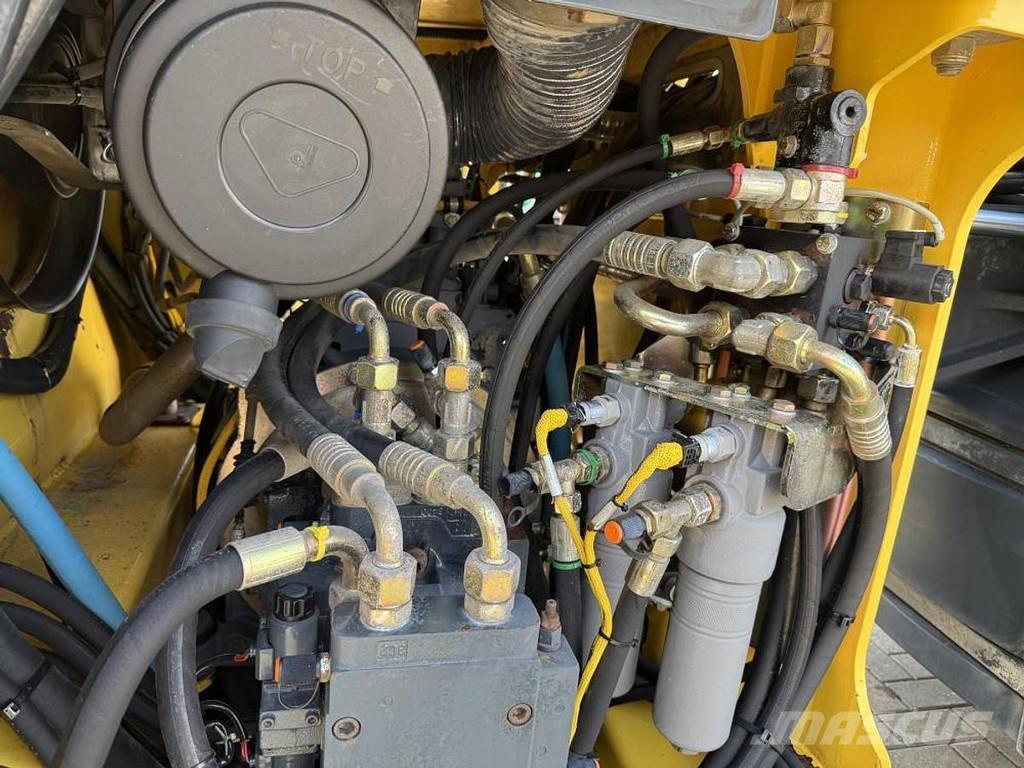 Bomag BW 151 AD-4 Котки тротуарні